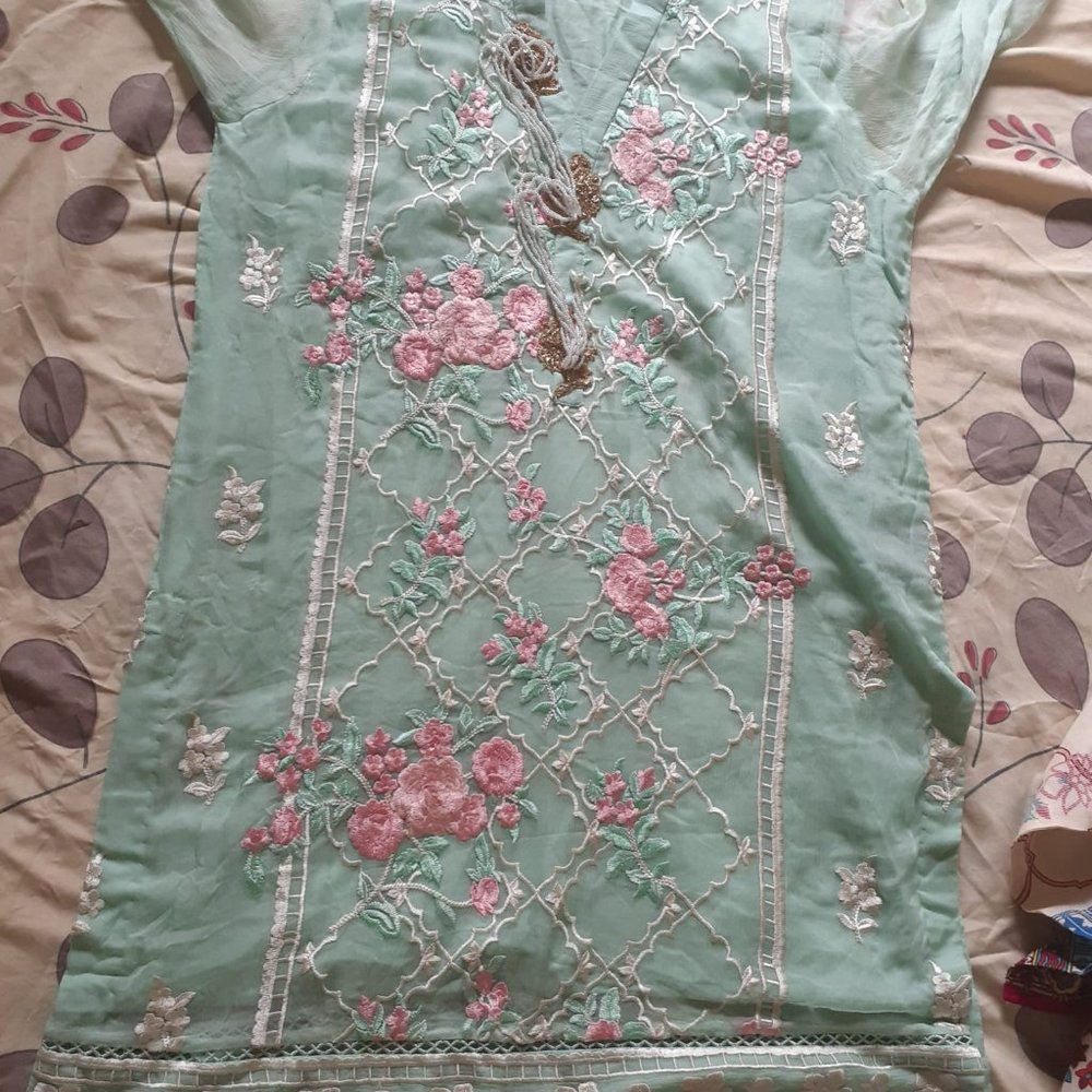 Agha noor kurta medium size new with tags